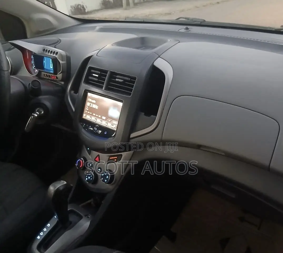 Chevrolet Sonic LT 2016 Black
