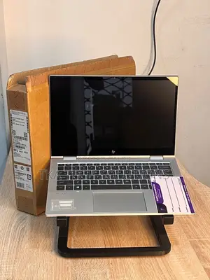 New Laptop HP EliteBook 830 G8 16GB Intel Core i5 SSD 512GB