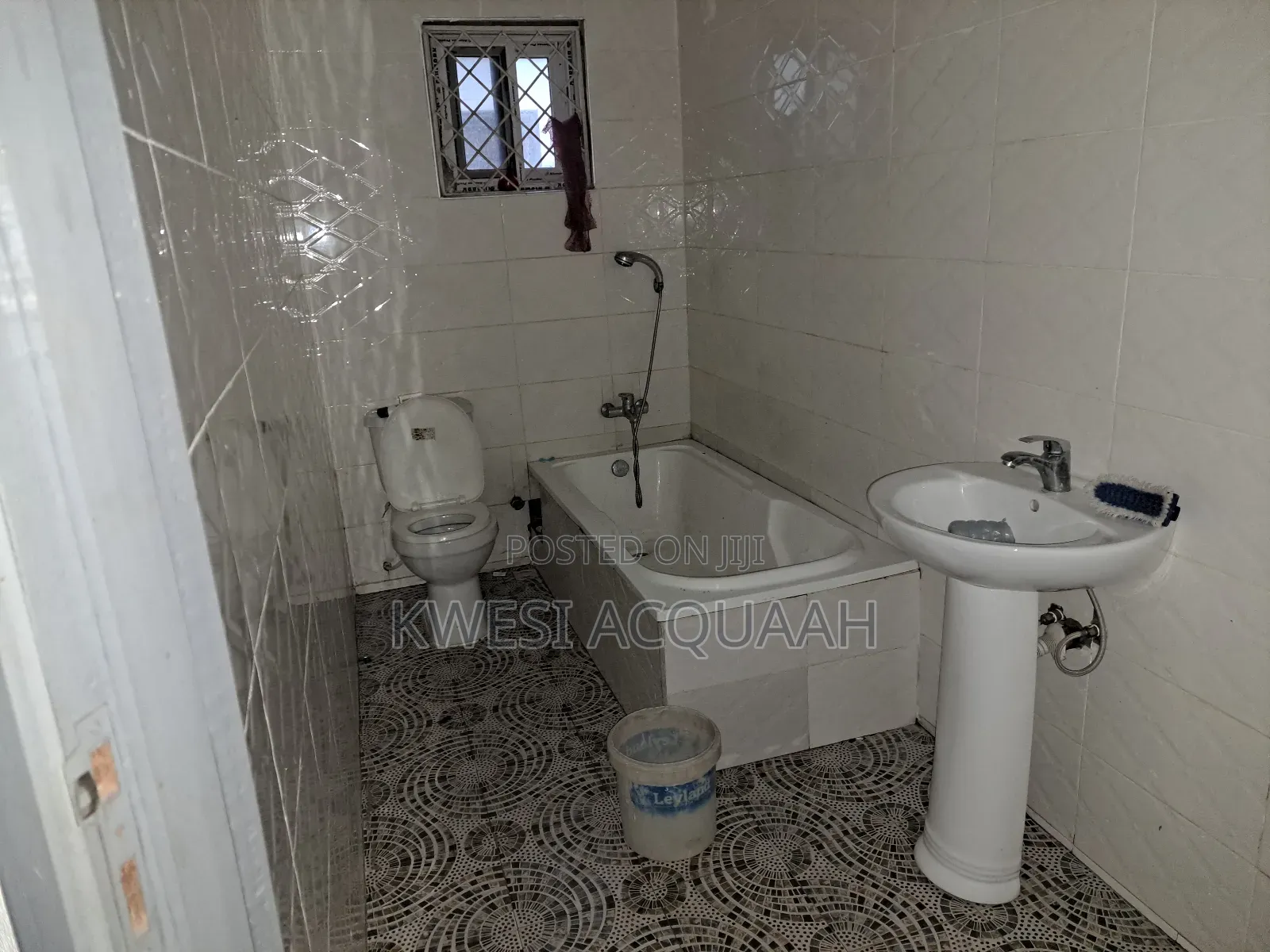 Mini Flat in Ike Property, Lashibi for rent