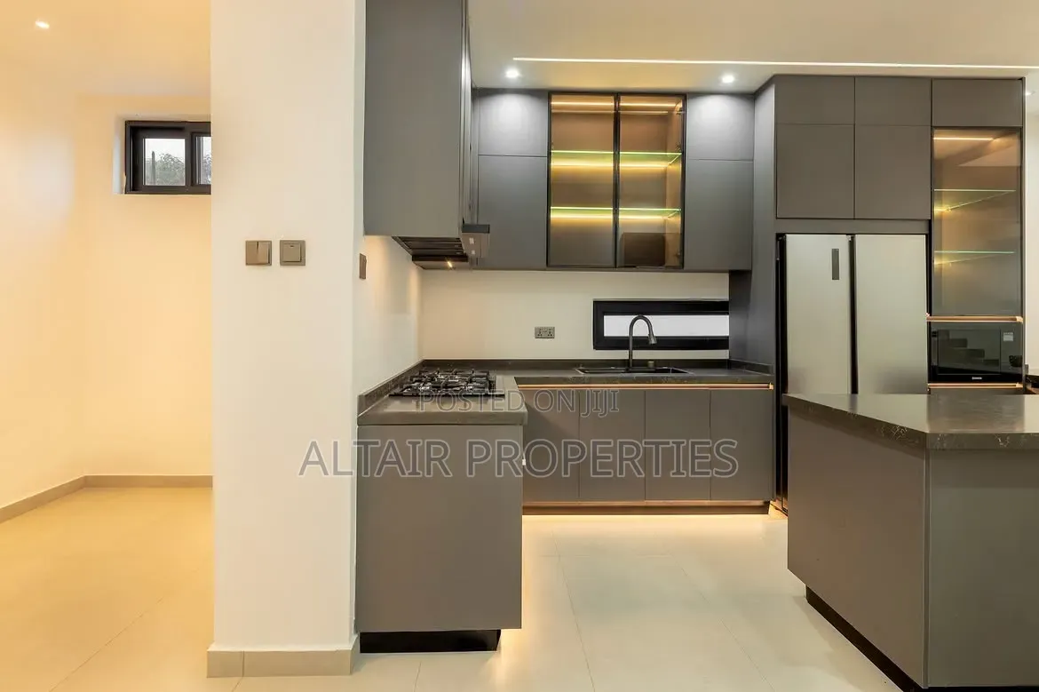Furnished 4bdrm House in Accra Metropolitan for sale