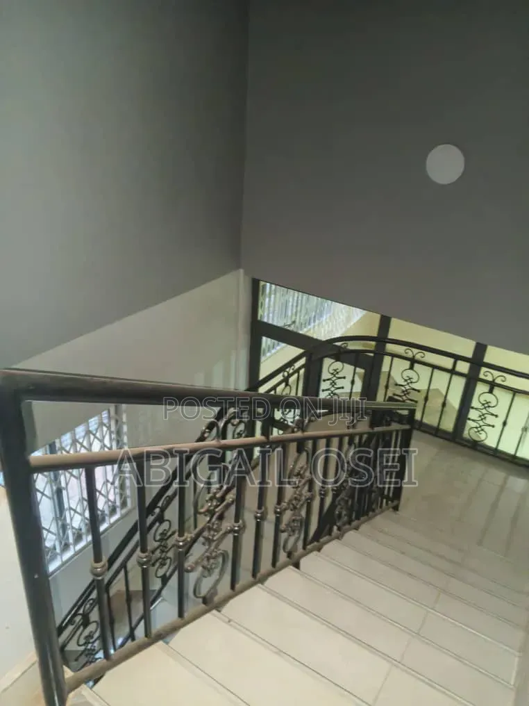 5bdrm House in Tipper Junction, Accra Metropolitan for rent