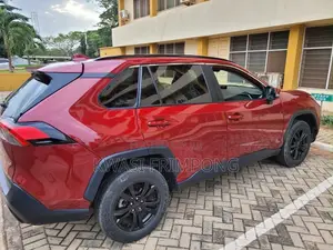 Toyota RAV4 LE 2021 Red