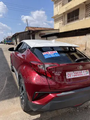 Toyota C-HR XLE Prermium FWD (2.0L 4cyl 2AM) 2018 Red