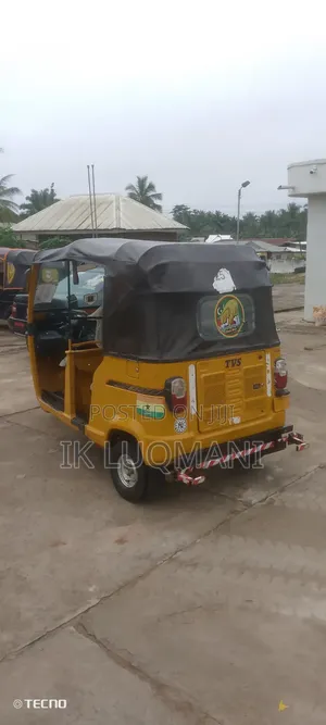 TVS King Deluxe Plus iTouch Start 2025 Yellow
