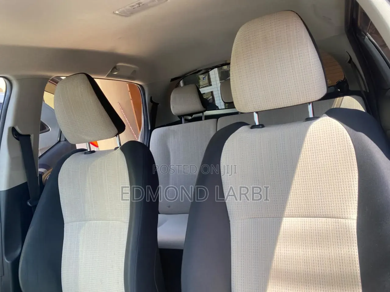 Toyota Vitz 2015 Gray