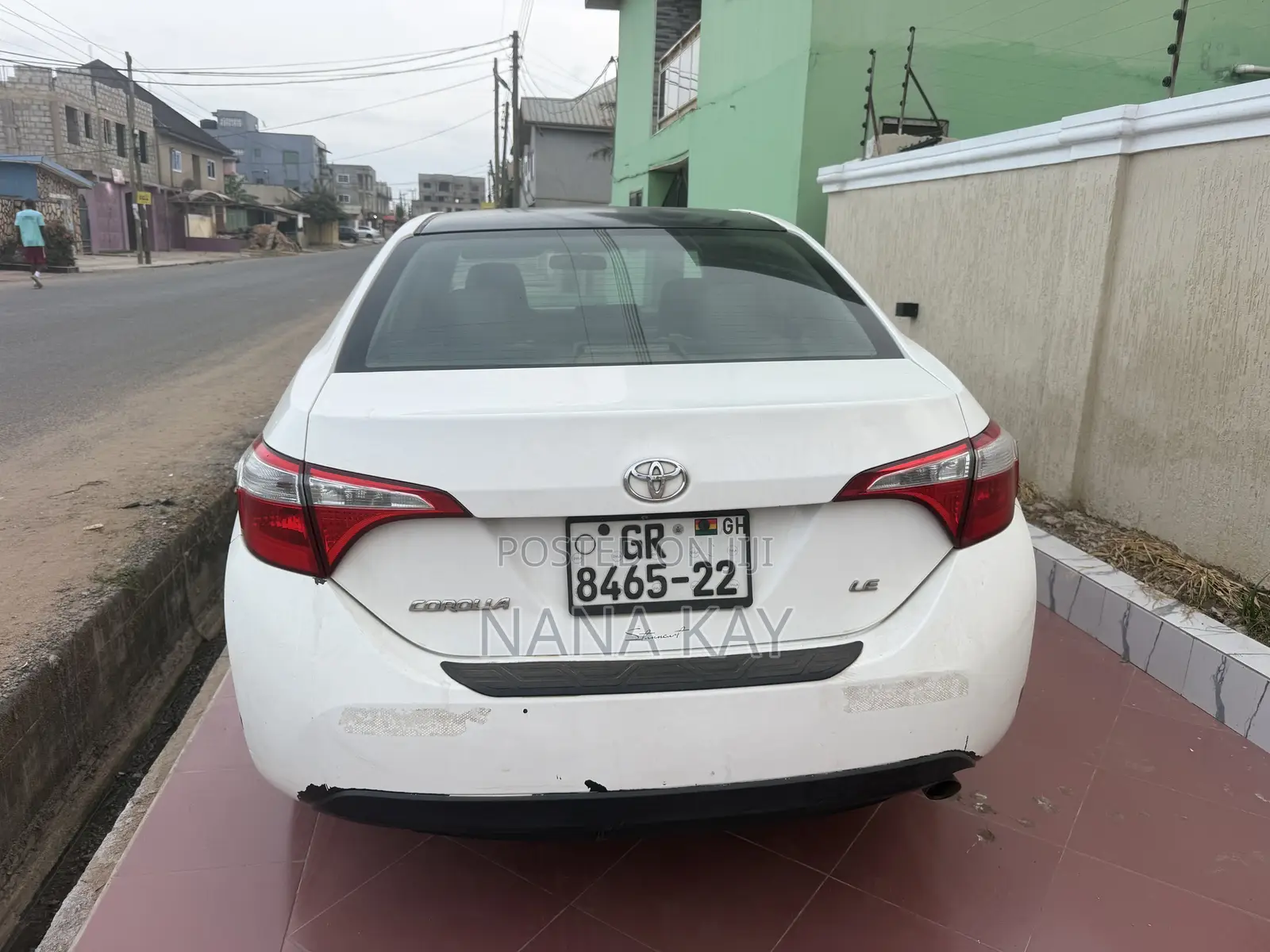 Toyota Corolla LE 4dr Sedan (1.8L 4cyl CVT) 2016 White
