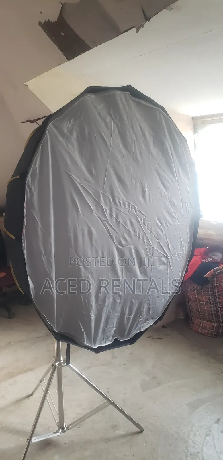 Triopo Radar Box KL 105cm.Heavy Duty Light Stand.B300X Light for Rent