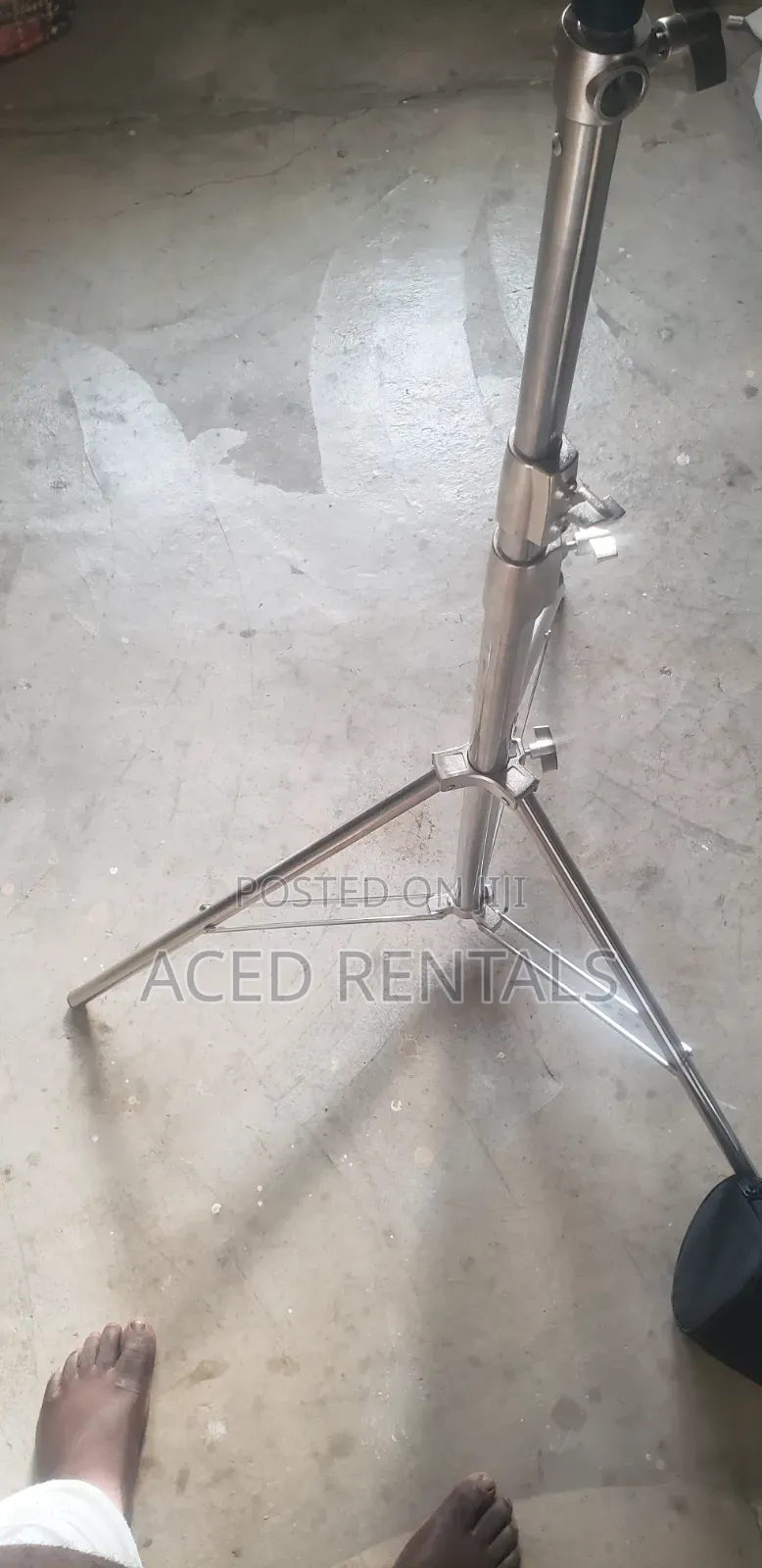 Triopo Radar Box KL 105cm.Heavy Duty Light Stand.B300X Light for Rent