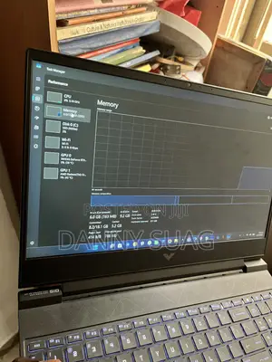 Laptop HP Victus 15 16GB AMD Ryzen 5 SSD 1T