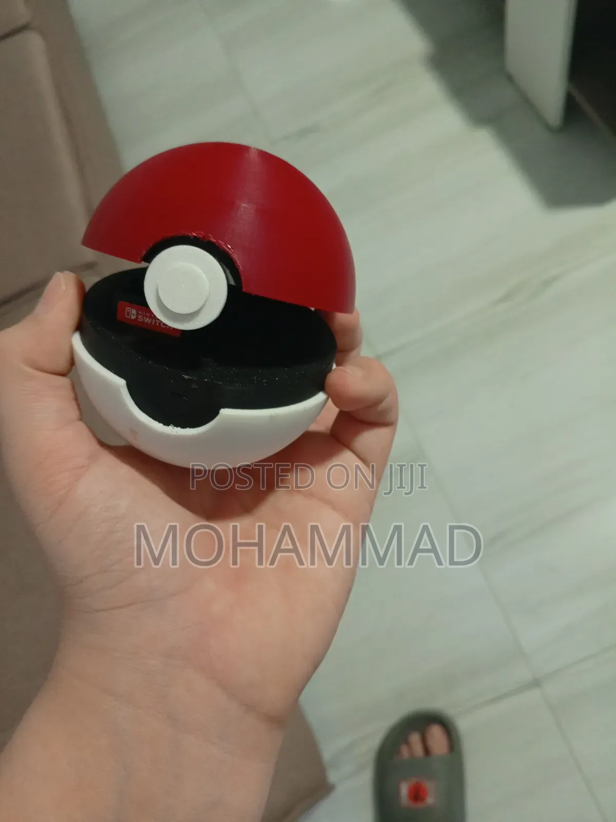 Pokéball Made to Hold Nintendo Switch 1/2 Games