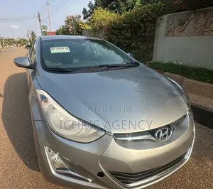Hyundai Elantra Limited 4dr Sedan (1.8L 4cyl 6A) 2015 Gray