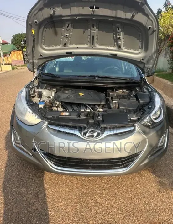 Hyundai Elantra Limited 4dr Sedan (1.8L 4cyl 6A) 2015 Gray