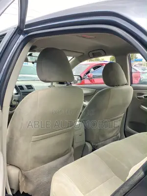 Toyota Corolla LE 4dr Sedan (1.8L 4cyl 4A) 2010 Gray