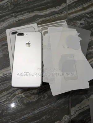 Apple iPhone 7 Plus 32 GB Silver