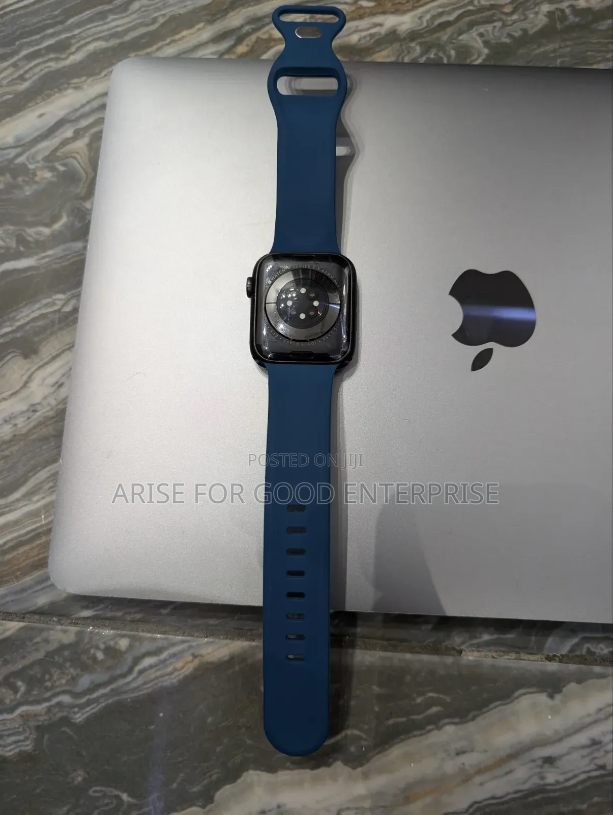 Apple Watch 6 44m
