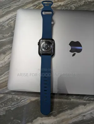 Apple Watch 6 44m