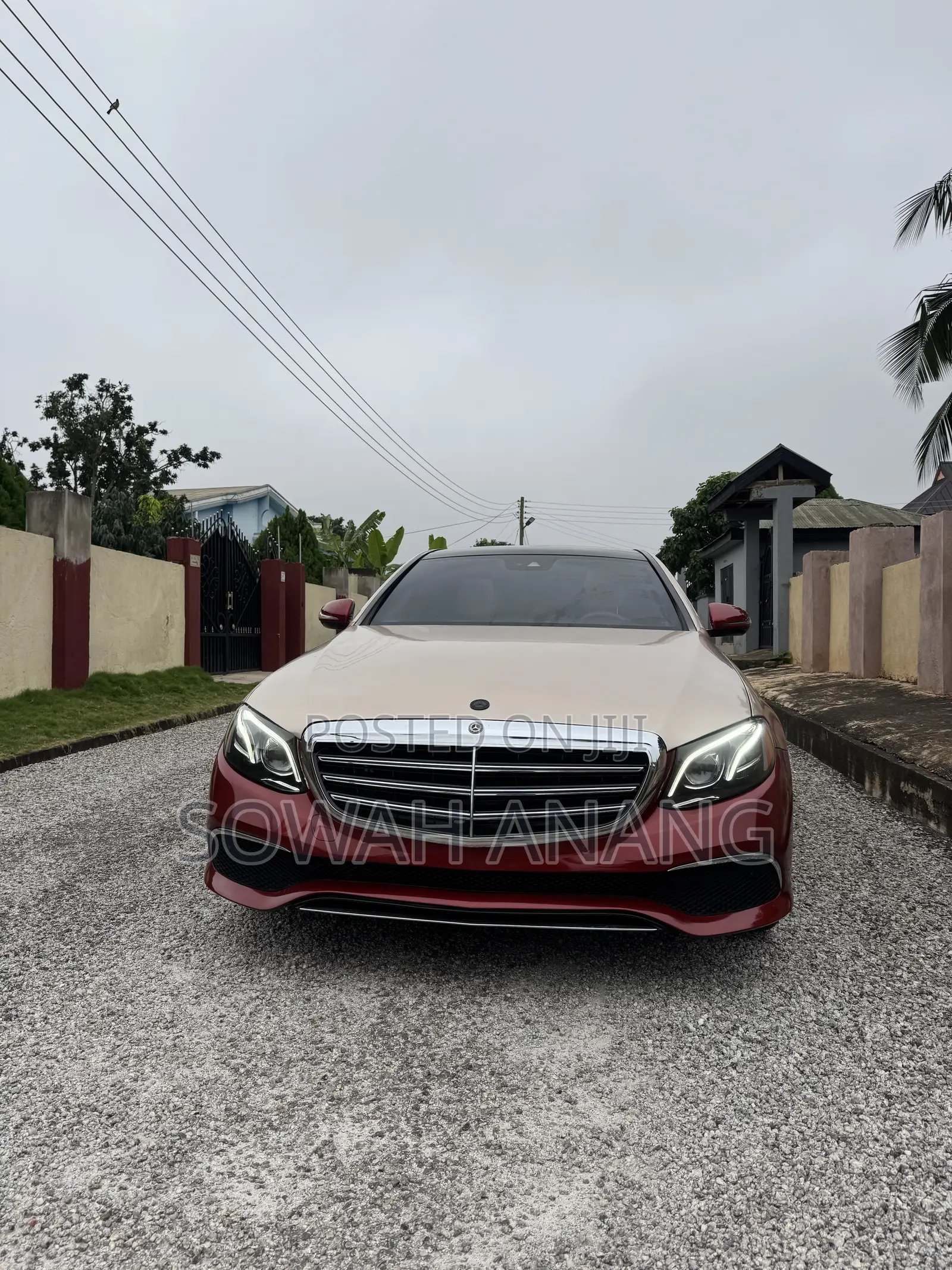 Mercedes-Benz E300 2019 Red