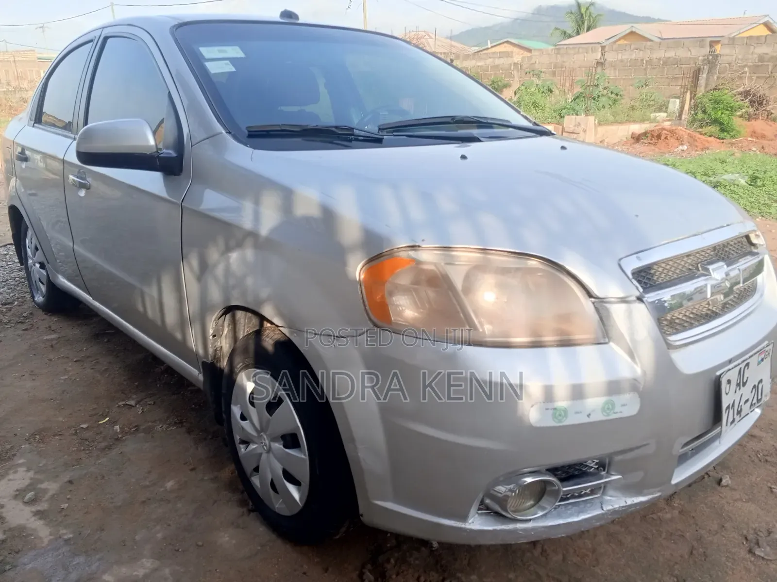 Chevrolet Aveo 2012 Silver