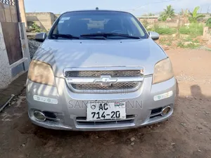 Chevrolet Aveo 2012 Silver