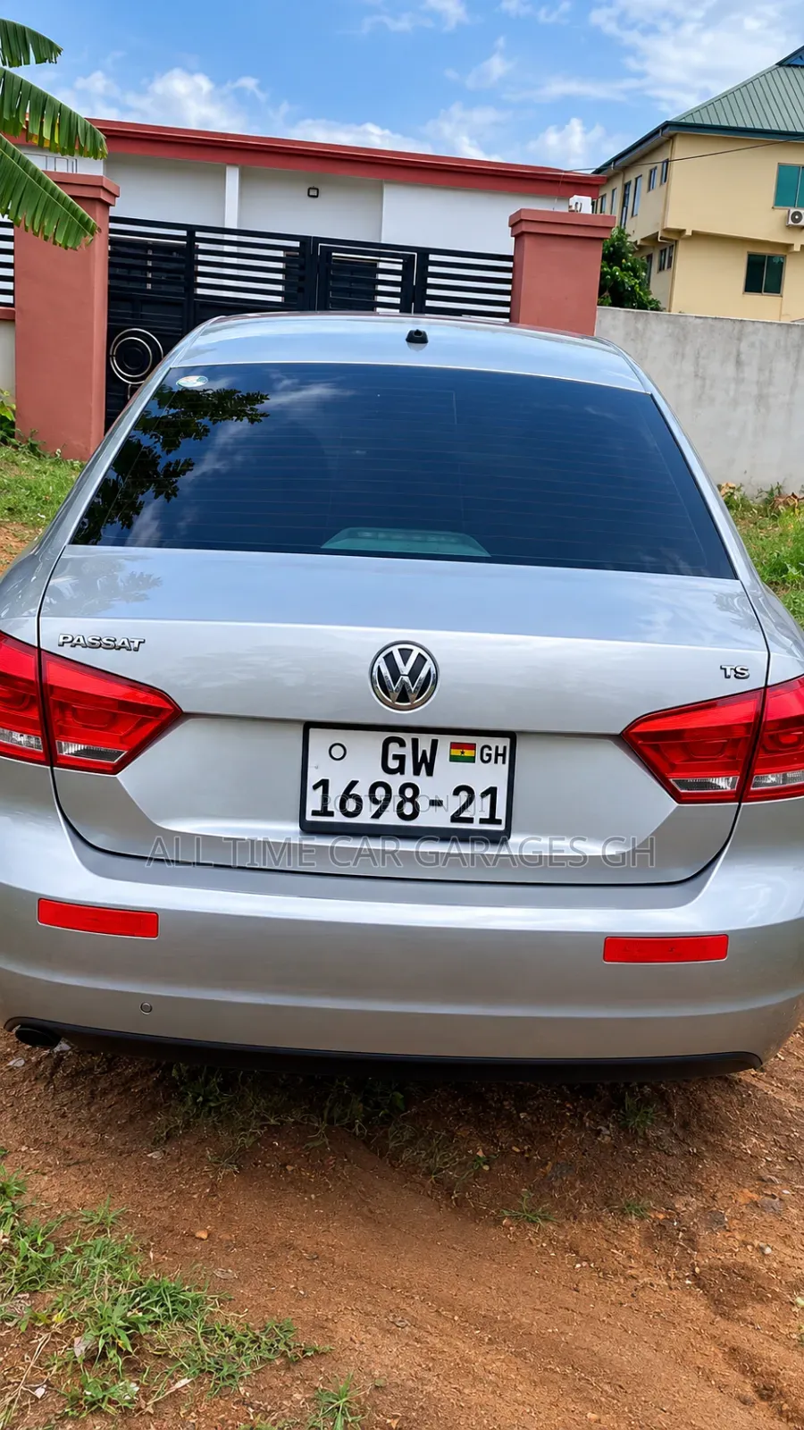 Volkswagen Passat 2021 Silver