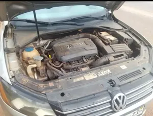 Volkswagen Passat 2021 Silver