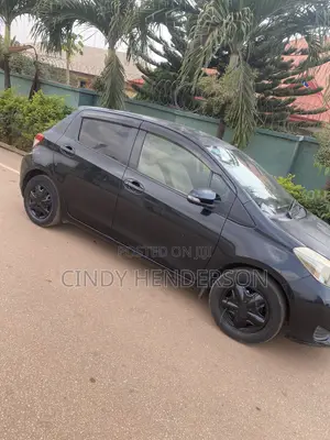 Toyota Vitz 2013 Black