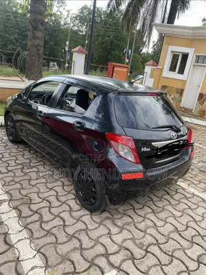 Toyota Vitz 2013 Black