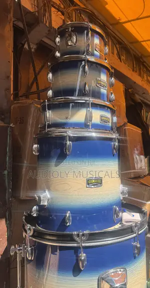 Yamaha Gigmaker 5-Set Drums With Accessories