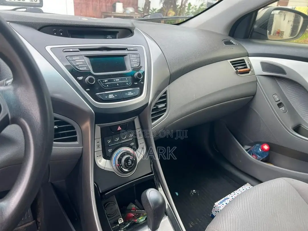Hyundai Elantra 2013 Gray