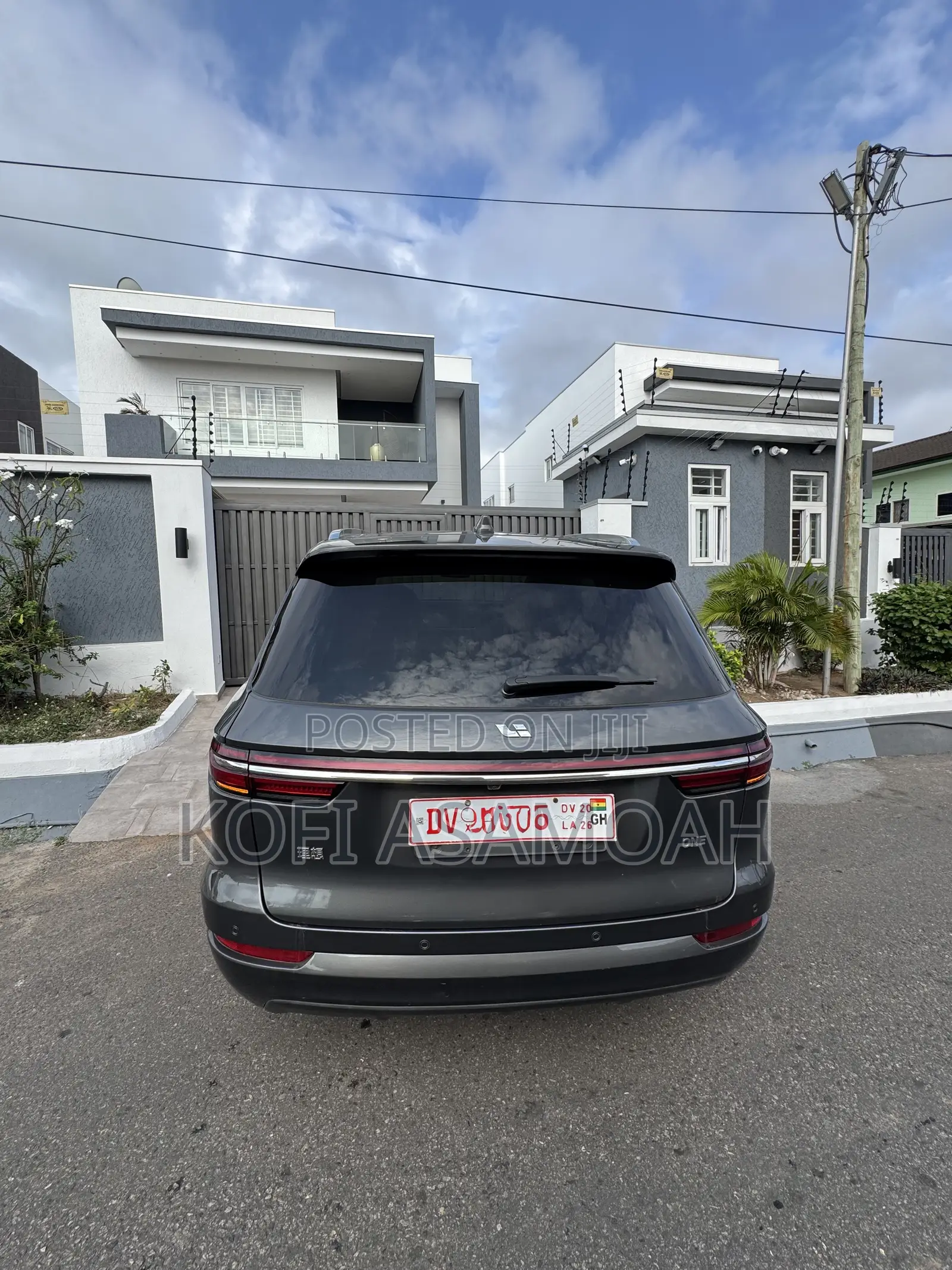 Li Auto One 2022 Gray