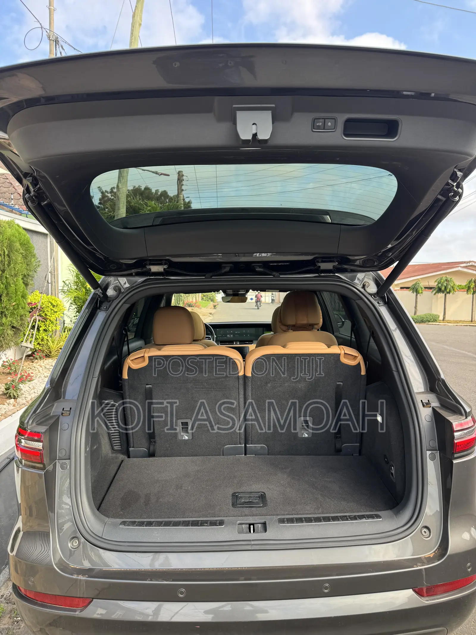 Li Auto One 2022 Gray