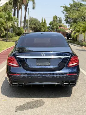 Mercedes-Benz E300 2018 Blue