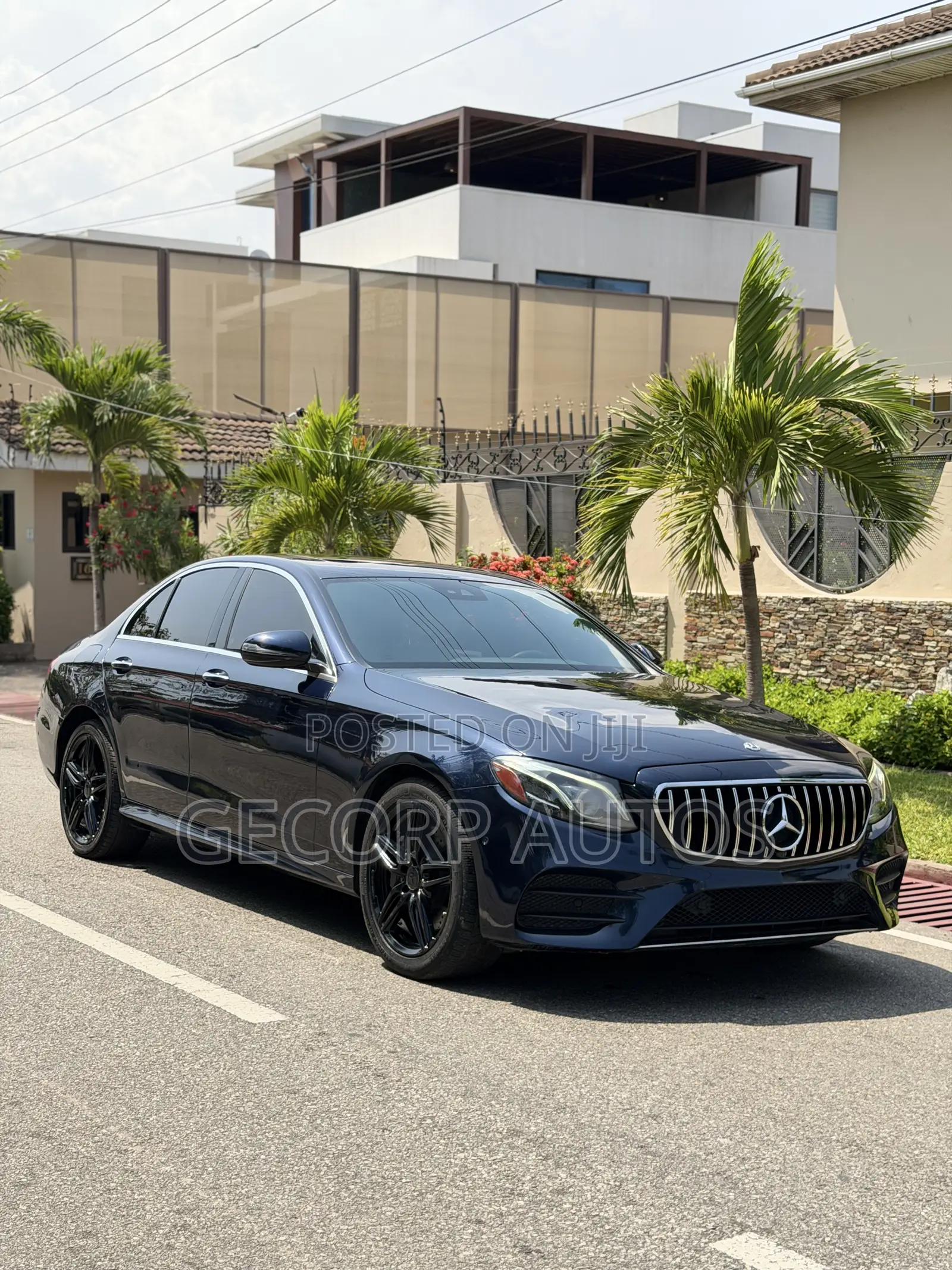 Mercedes-Benz E300 2018 Blue
