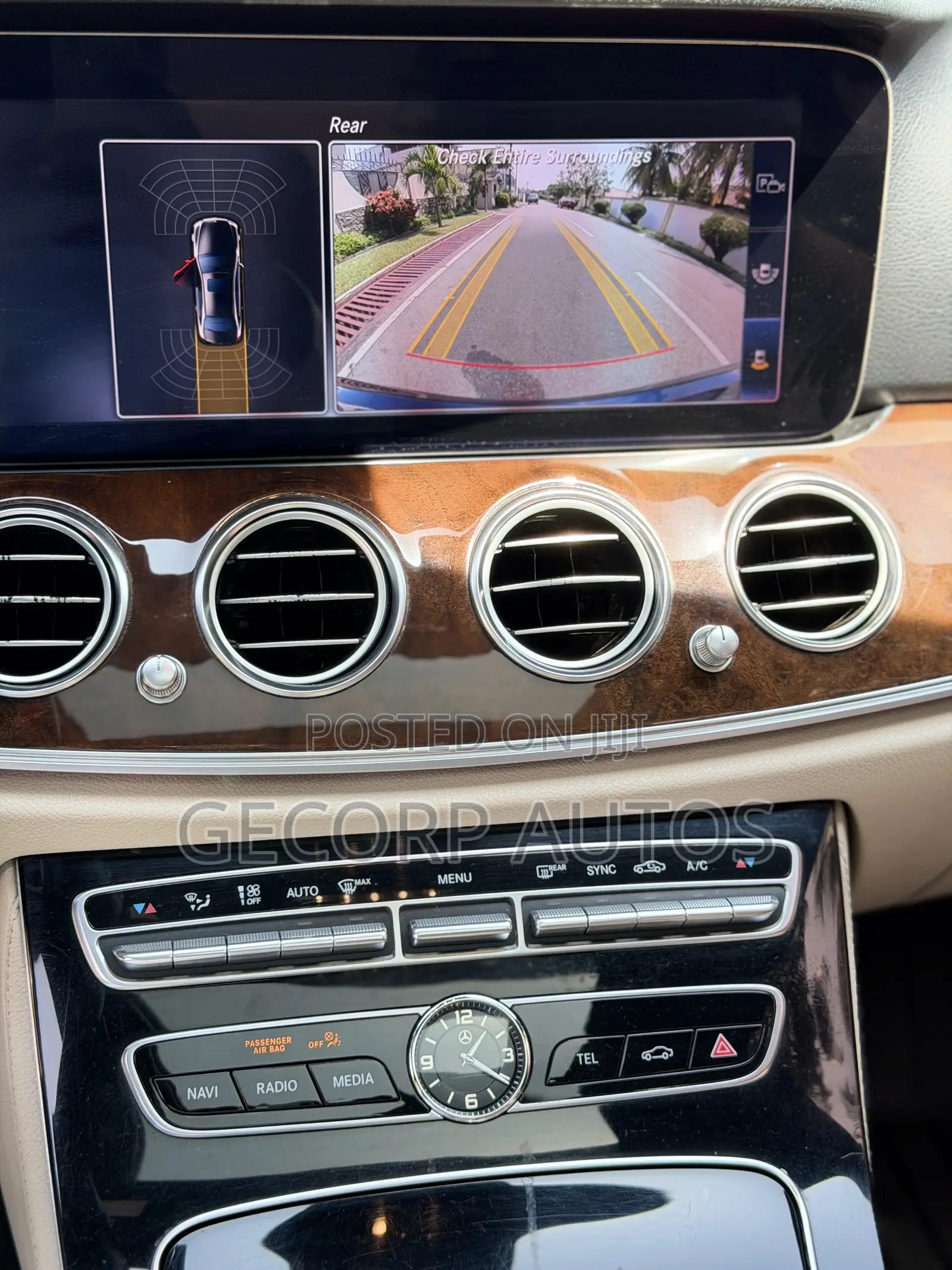 Mercedes-Benz E300 2018 Blue