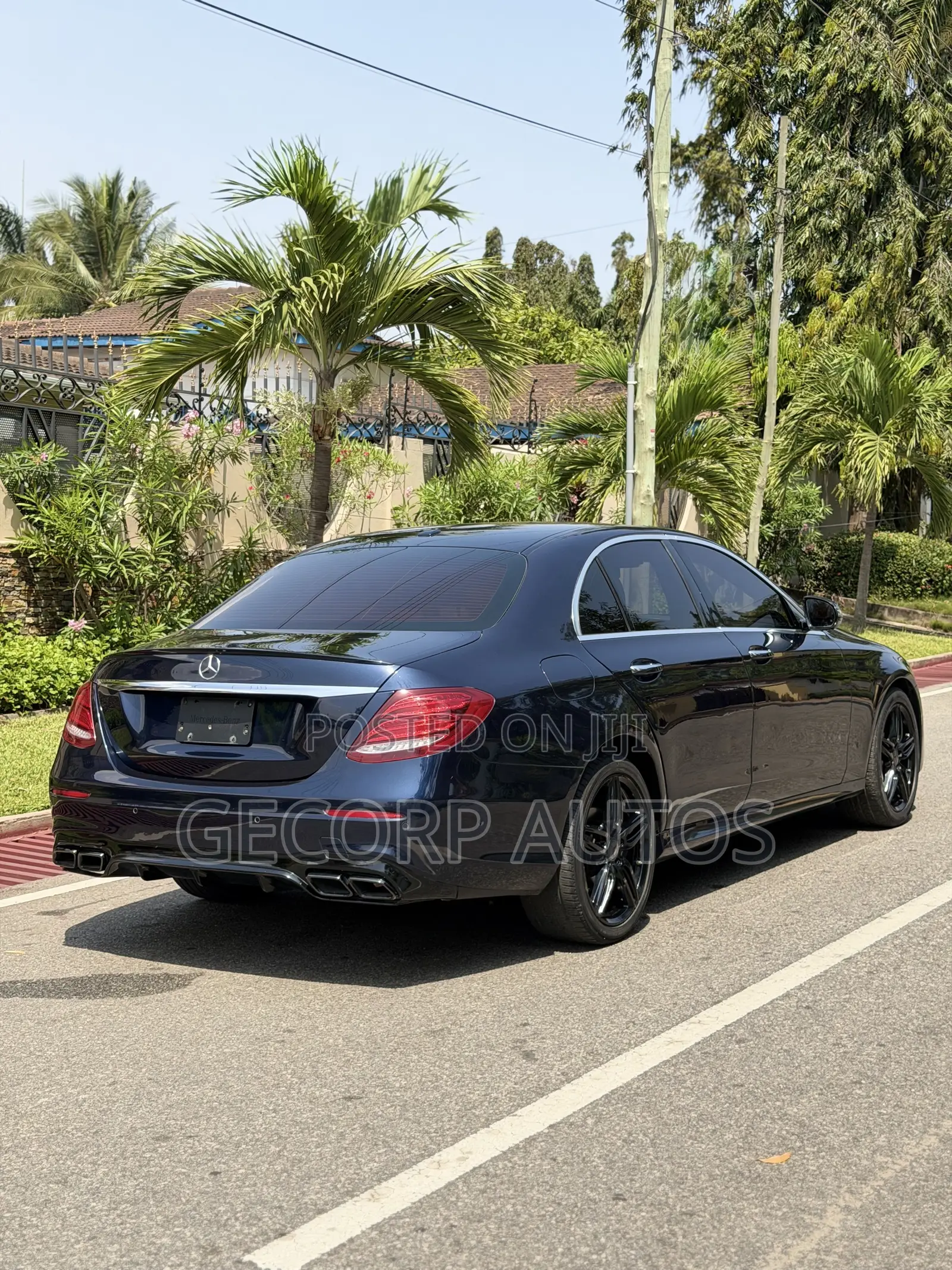 Mercedes-Benz E300 2018 Blue