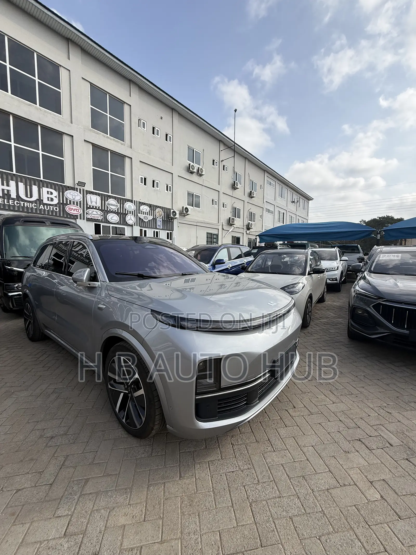 Li Auto L9 1.5 Hybrid AWD 2022 Gray