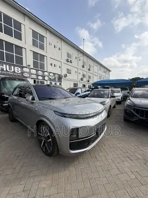 Li Auto L9 1.5 Hybrid AWD 2022 Gray