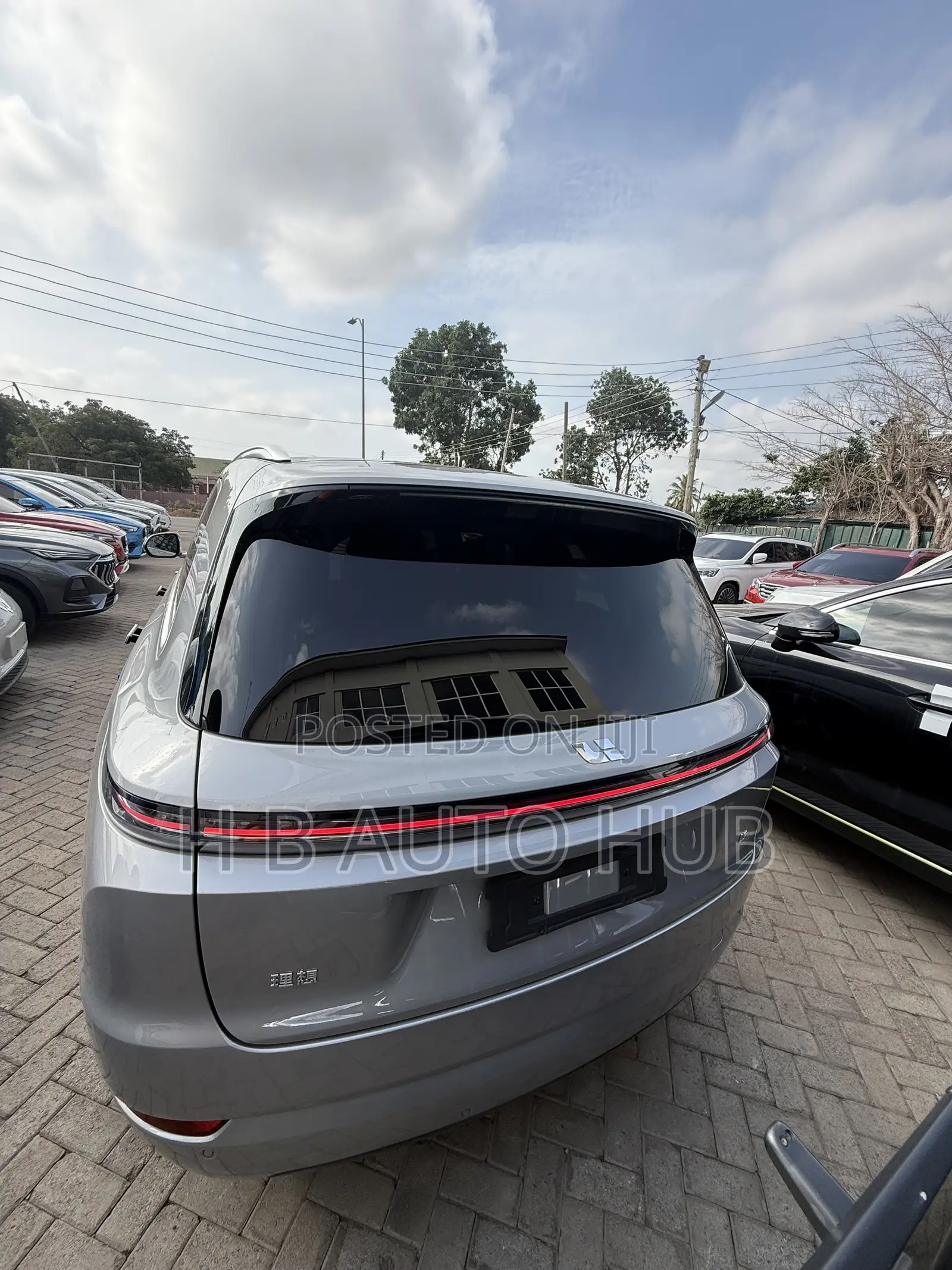 Li Auto L9 1.5 Hybrid AWD 2022 Gray