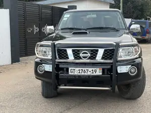 Nissan Patrol 2015 Black