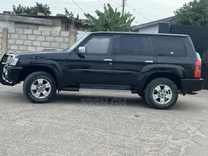 Nissan Patrol 2015 Black