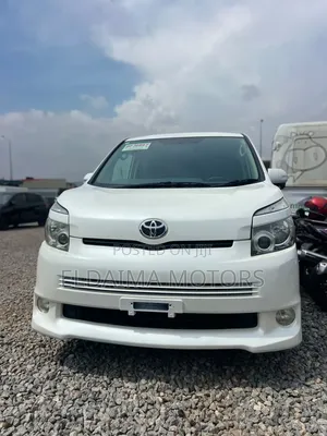 Toyota Voxy 2012 Gray