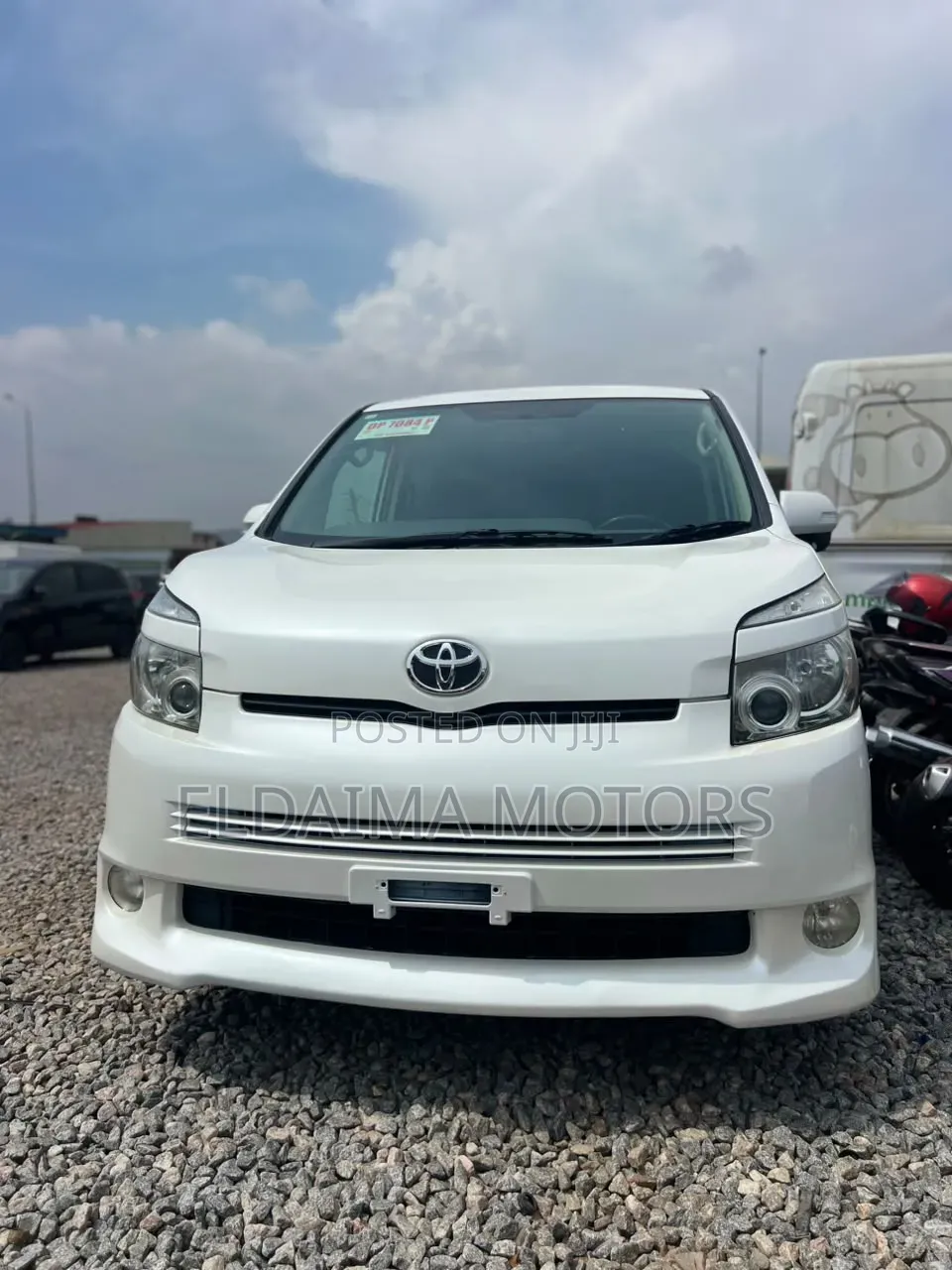 Toyota Voxy 2012 Gray