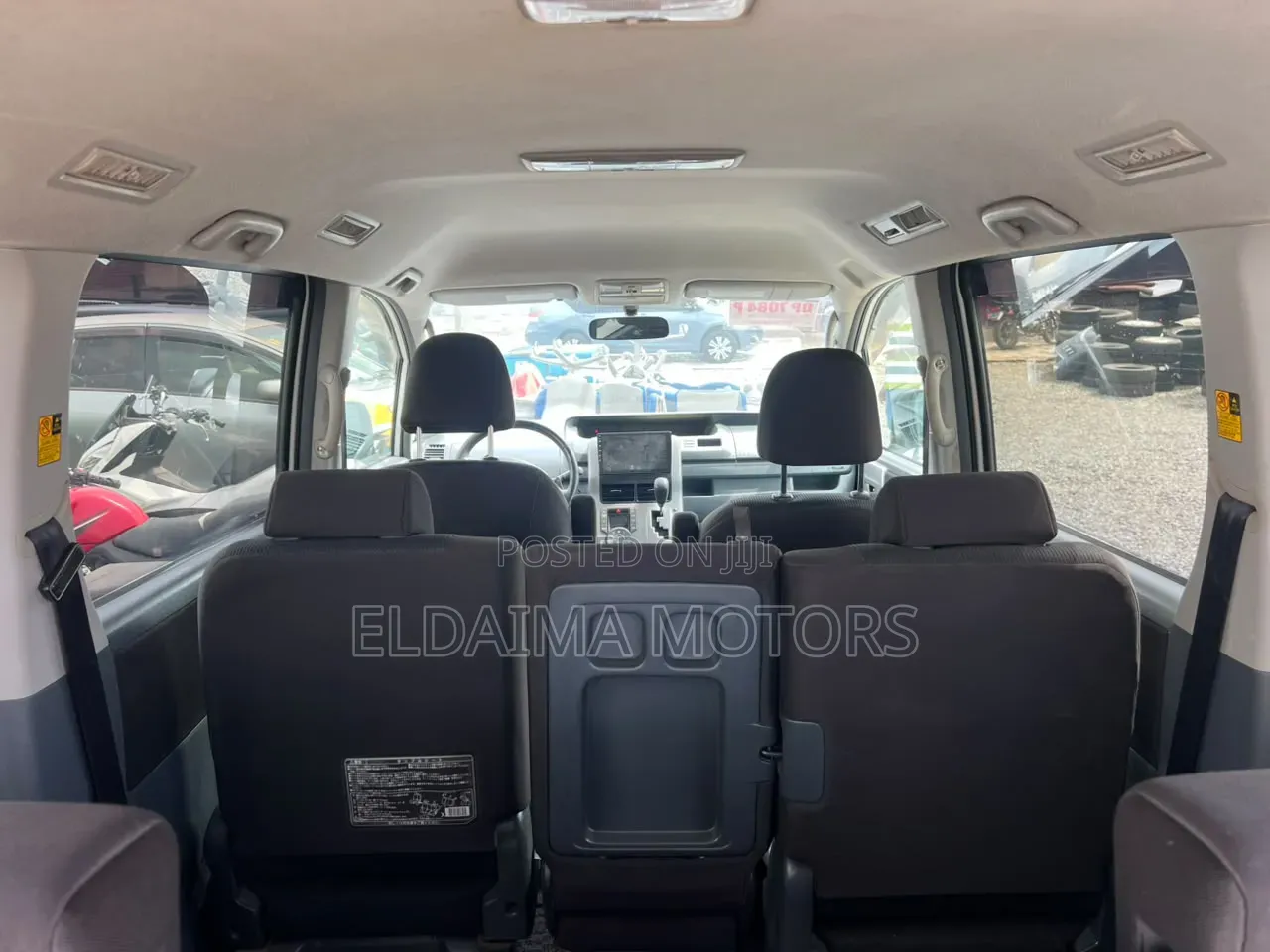 Toyota Voxy 2012 Gray