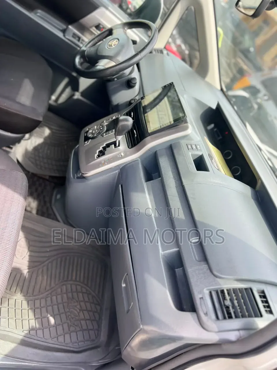 Toyota Voxy 2012 Gray