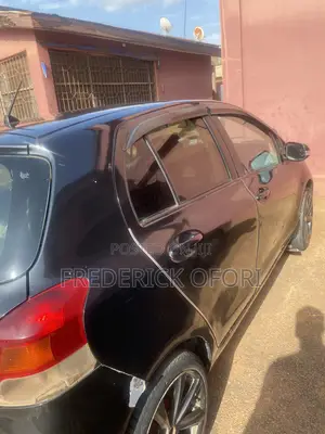 Toyota Vitz 1.3 AWD 3dr 2009 Black