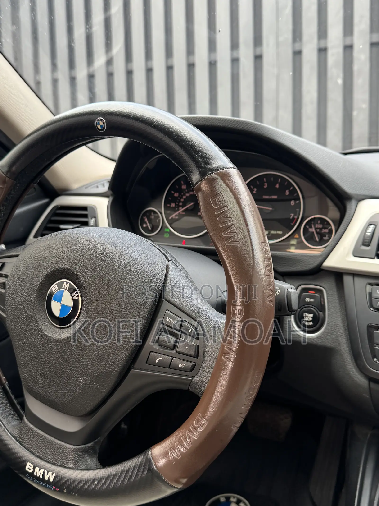 BMW 320i Sedan RWD 2015 Blue