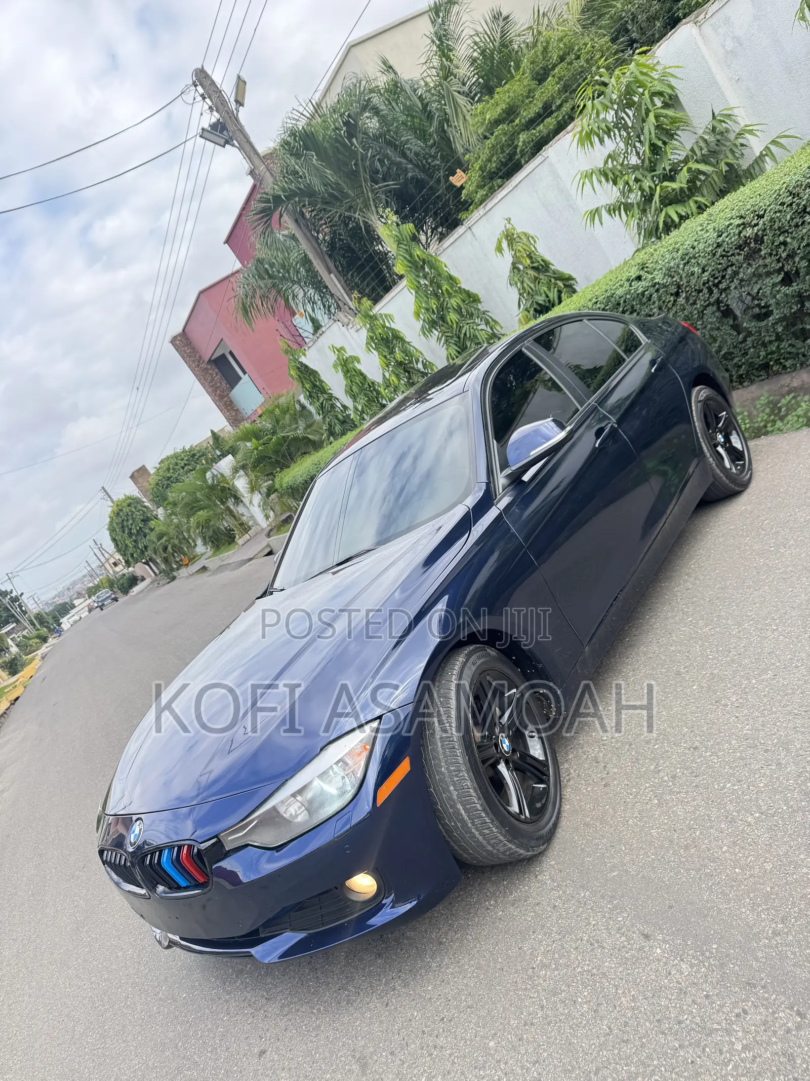 BMW 320i Sedan RWD 2015 Blue