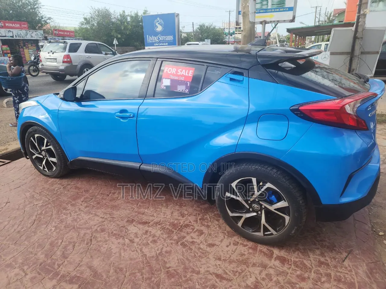 Toyota C-HR XLE Prermium FWD (2.0L 4cyl 2AM) 2018 Blue
