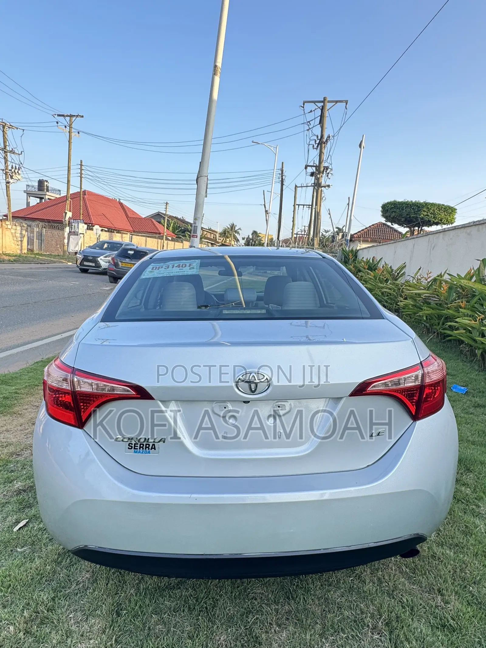 Toyota Corolla LE (1.8L 4cyl 2A) 2018 Silver