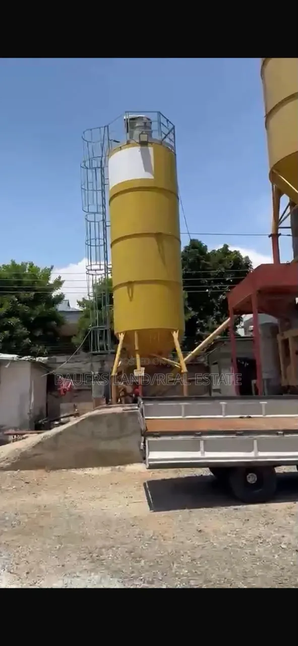 Awcement and Fly Ash Storage Siloe Batching Plant